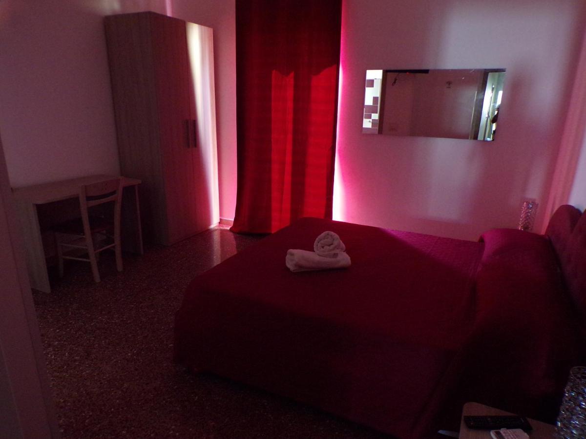 Nuova Aurora Rent Rooms Роккалумера Экстерьер фото
