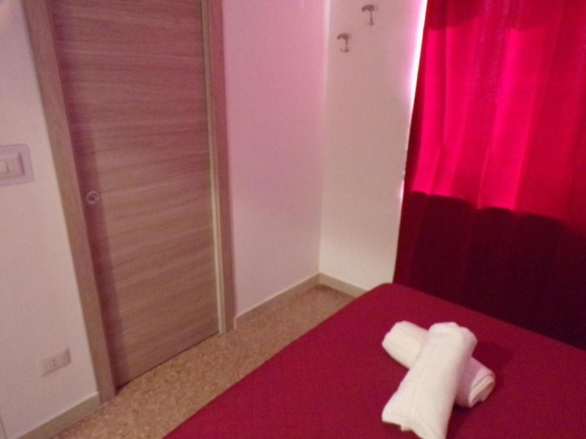 Nuova Aurora Rent Rooms Роккалумера Экстерьер фото