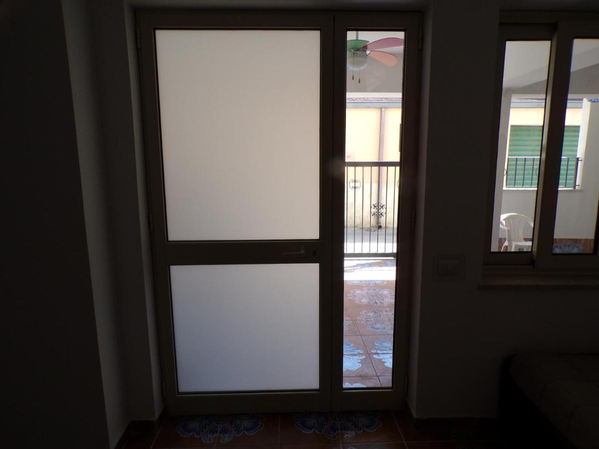 Nuova Aurora Rent Rooms Роккалумера Экстерьер фото