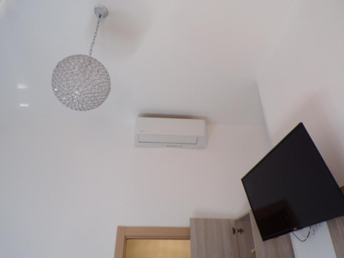 Nuova Aurora Rent Rooms Роккалумера Экстерьер фото