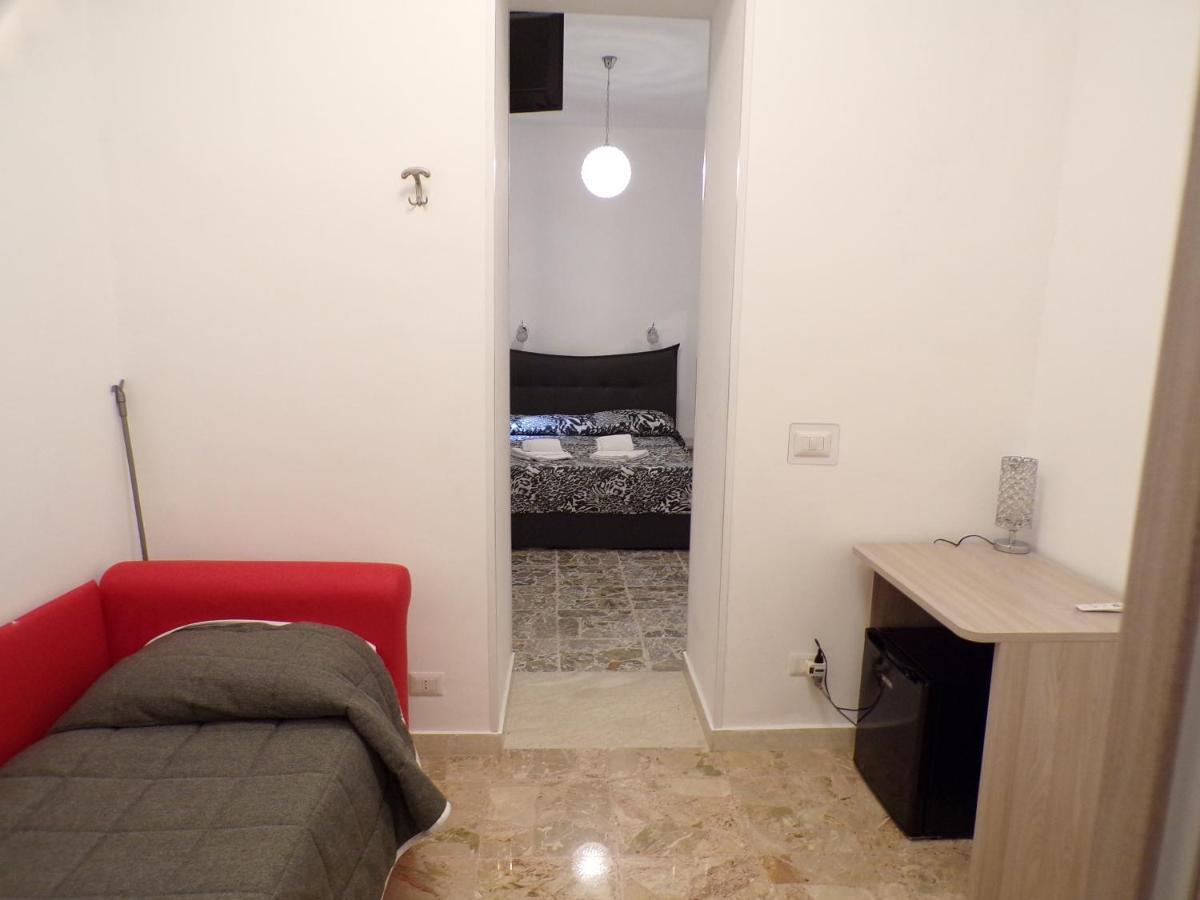 Nuova Aurora Rent Rooms Роккалумера Экстерьер фото
